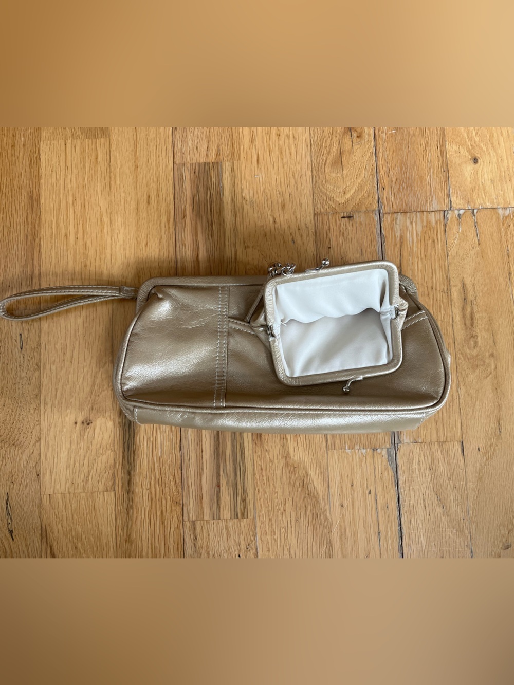 Vintage 1950’s MixIT Gold colored Wristlet Clutch - Picture 2 of 6